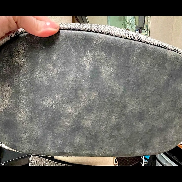 Leather Hobo snake grey and black shoulder bag with detachable cross body purse. - Picture 2 of 8